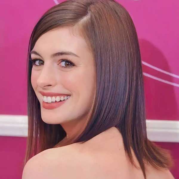 Anne Hathaway Short Haircut