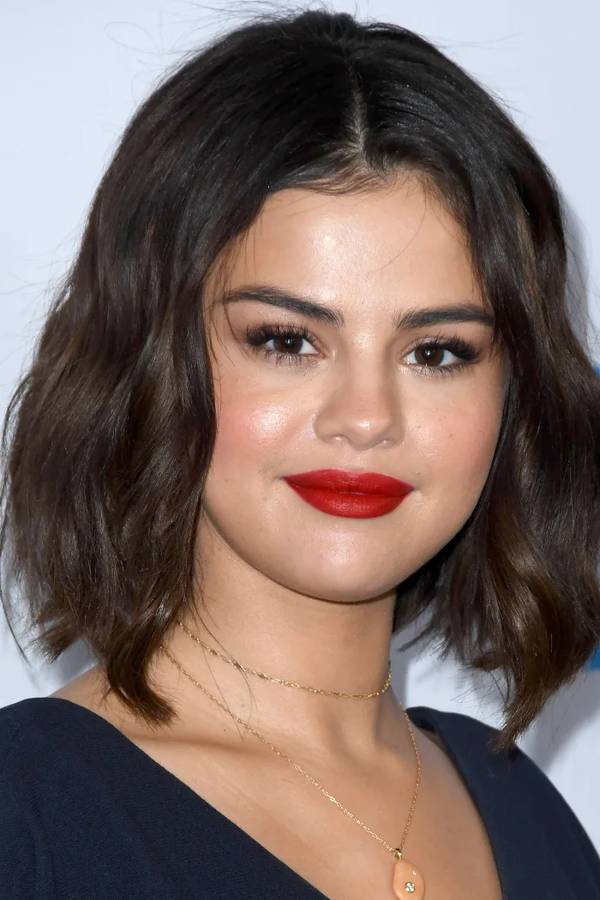 Selena Gomez Hairstyle Short