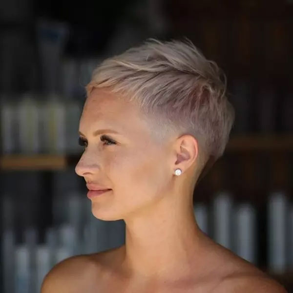 Short Hairstyles For Very Thin Hair