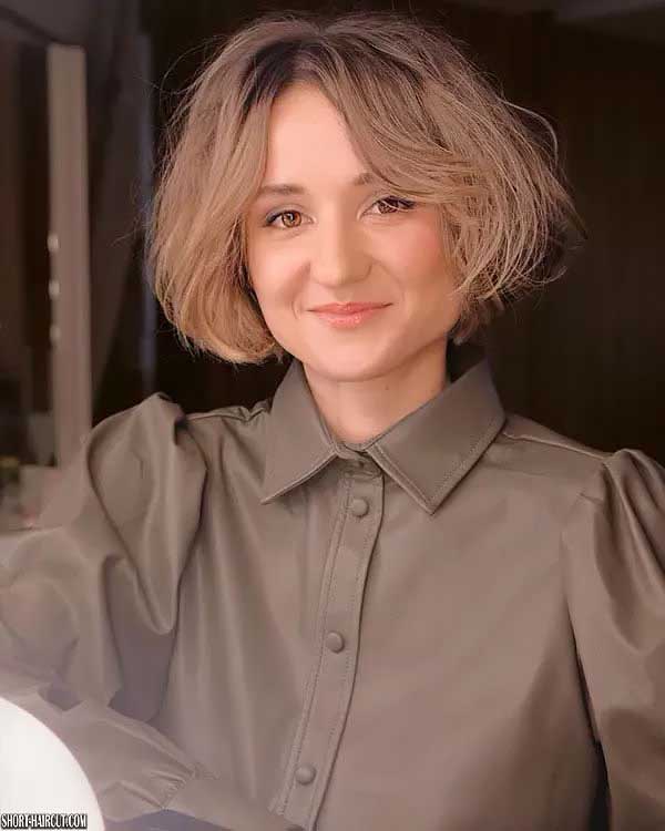 Cute Short Haircuts For Women Over 40