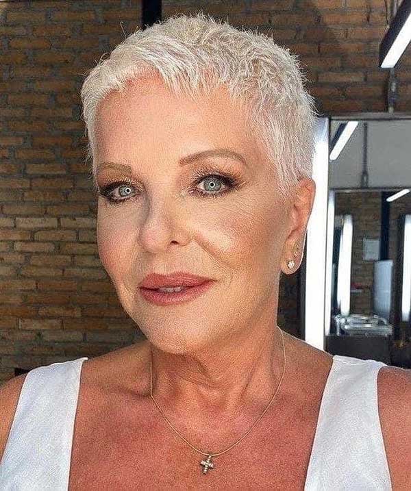 Short Haircut For Older Women With Fine Hair