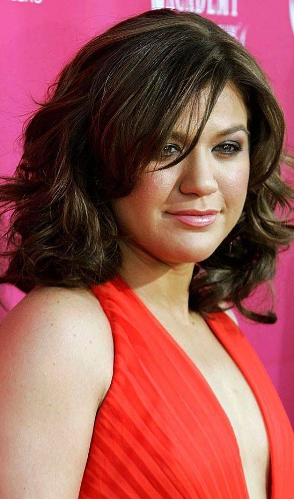 Layered Round Face Chubby Face Double Chin Medium Length Hairstyles