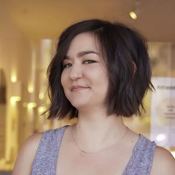 Cute Short Haircuts For Thick Hair And Round Faces